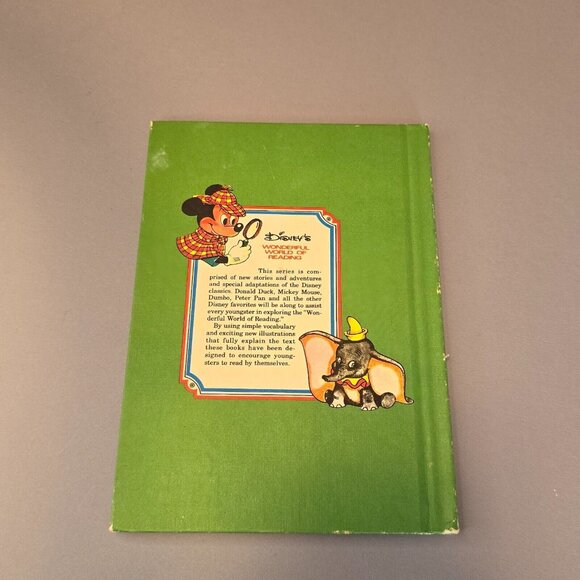 The Runaway Wolf Cub Walt Disney Productions 1980 Hardcover Book Club Edition - Picture 4 of 12
